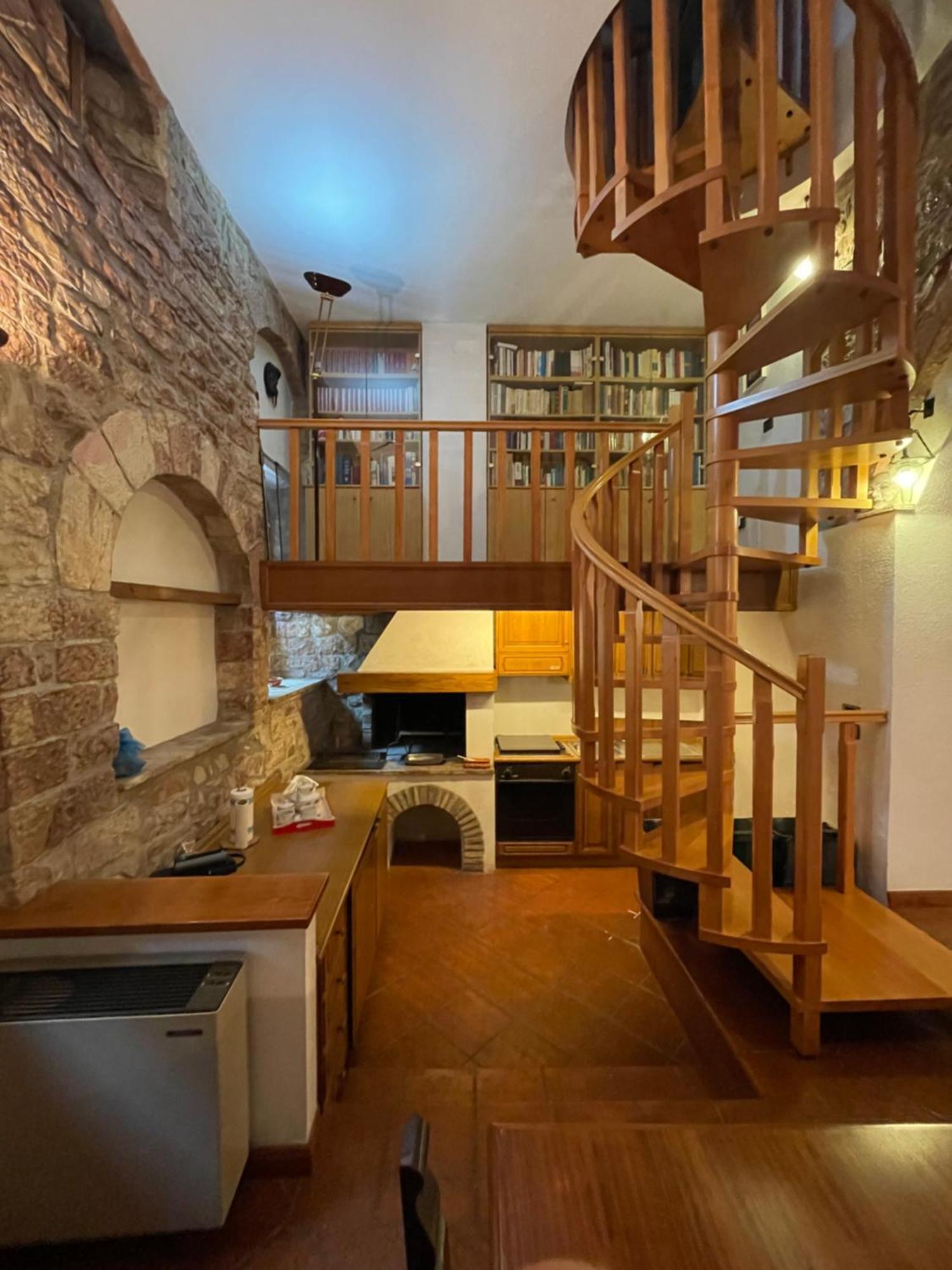 Happy House - Porta San Giacomo Apartment Assisi Exterior foto