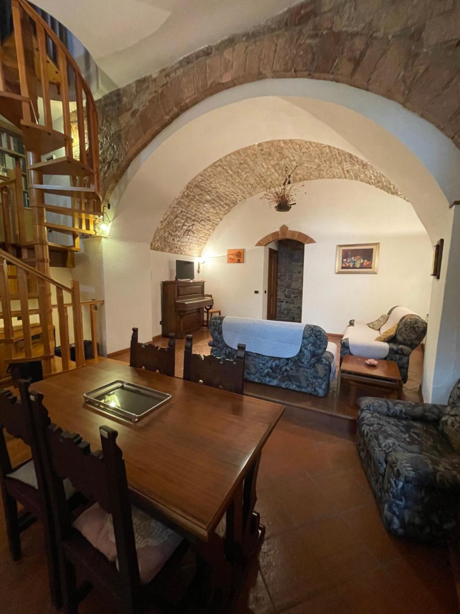 Happy House - Porta San Giacomo Apartment Assisi Exterior foto
