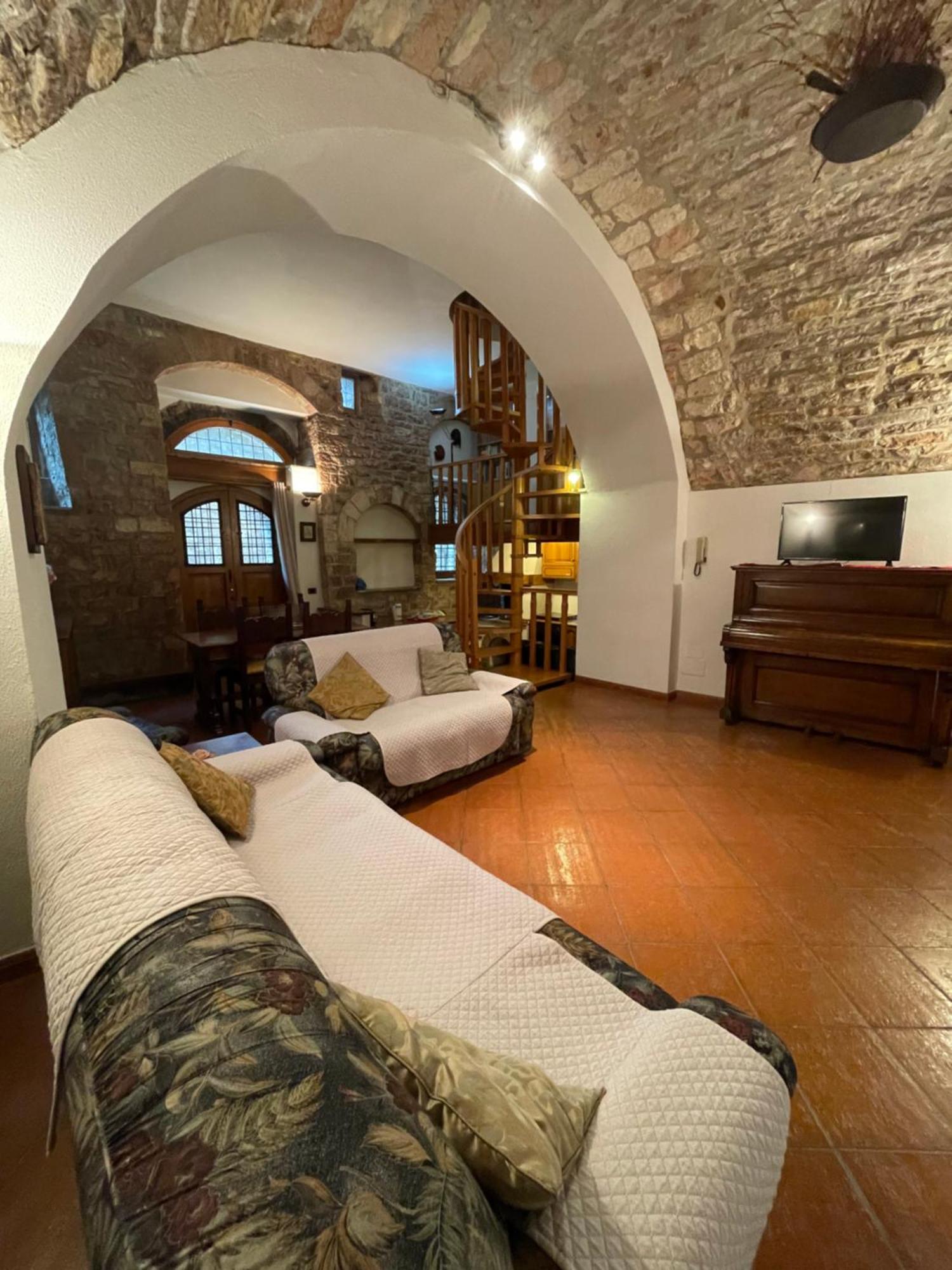 Happy House - Porta San Giacomo Apartment Assisi Exterior foto